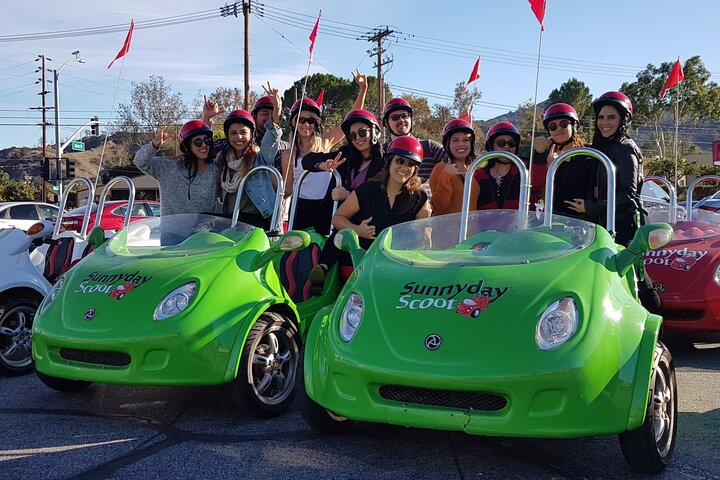 Discover Los Angeles by Mini-Car  - Photo 1 of 9